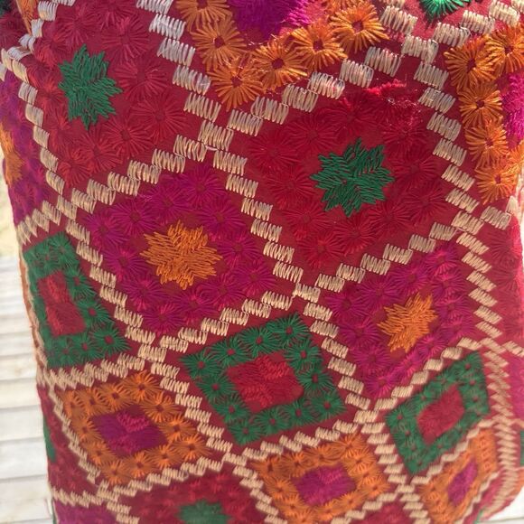 Zamour Saree Wrap Embroidered Bright Jewel Tone - Picture 4 of 12